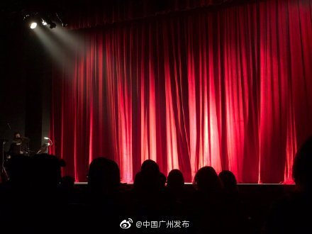 廣東劇院演出場(chǎng)所觀眾限制在座位數(shù)30%以?xún)?nèi)，演出場(chǎng)所經(jīng)營(yíng)面臨新挑戰(zhàn)